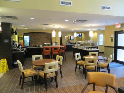 استبریج سویتز وست ادمنتون