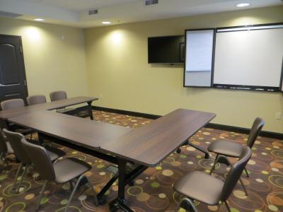 استبریج سویتز وست ادمنتون