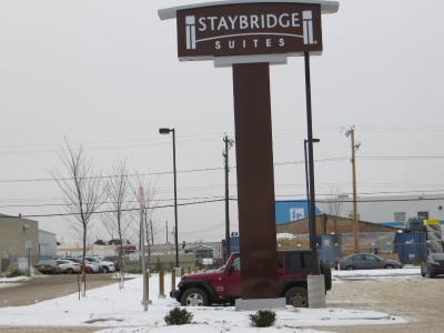 استبریج سویتز وست ادمنتون