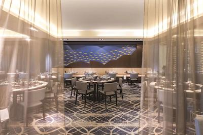 گامبارو هتل