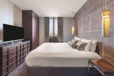 گامبارو هتل