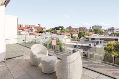 گامبارو هتل