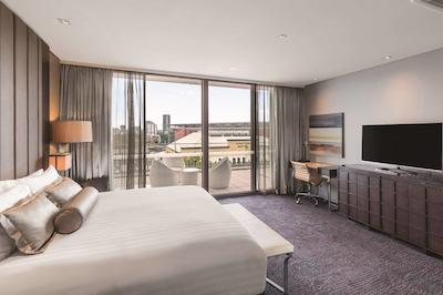 گامبارو هتل