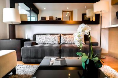 93 لوکسوری سویتز