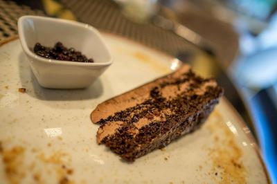 93 لوکسوری سویتز