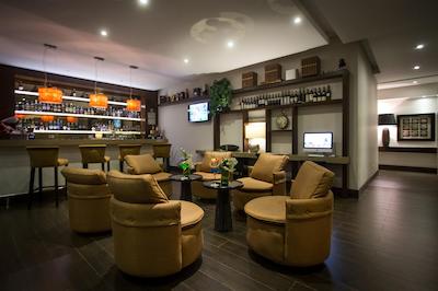 93 لوکسوری سویتز