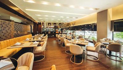 93 لوکسوری سویتز