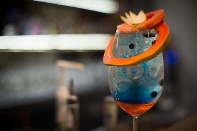 93 لوکسوری سویتز