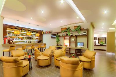 93 لوکسوری سویتز