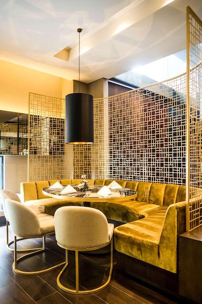 93 لوکسوری سویتز