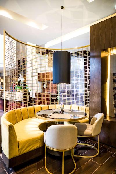 93 لوکسوری سویتز