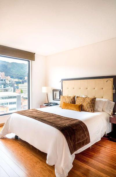 93 لوکسوری سویتز