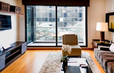 93 لوکسوری سویتز