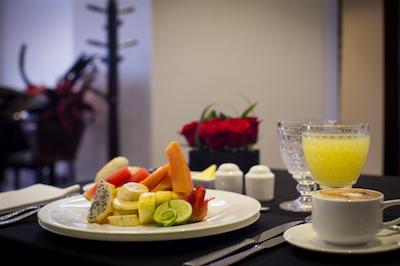 93 لوکسوری سویتز