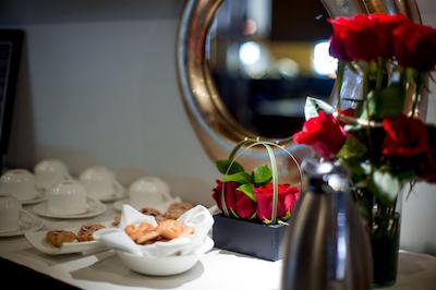 93 لوکسوری سویتز