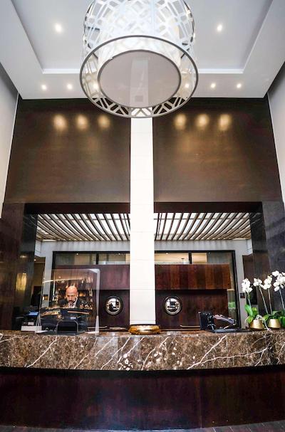 93 لوکسوری سویتز