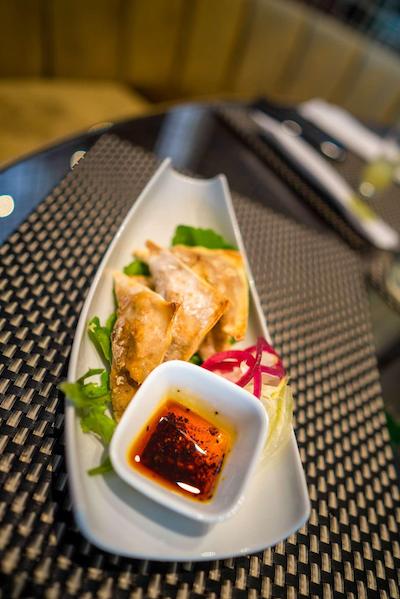 93 لوکسوری سویتز