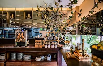 93 لوکسوری سویتز