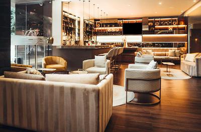 93 لوکسوری سویتز