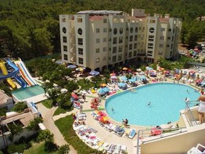 کاپریس بیچ هتل