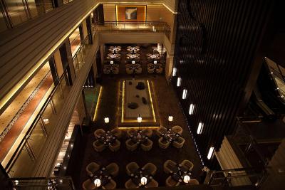 شانگهای هانگچائو ایرپورت هتل