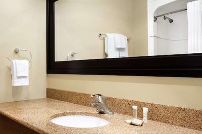 سوپر 8 برکویل