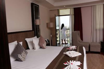 سارو-ماریا هتل