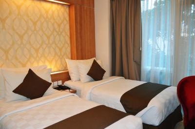 گپ مگا کونینگان