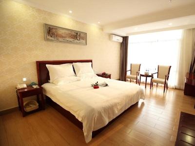 گرینتری این گوانگدنگ هویزهو اسود ریلو استیشن دانشوی رنمین راد بوسینز هتل