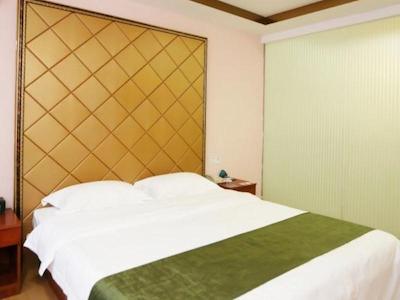 گرینتری این گوانگدنگ هویزهو اسود ریلو استیشن دانشوی رنمین راد بوسینز هتل