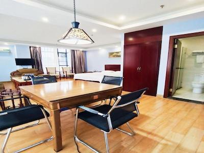 گرینتری این گوانگدنگ هویزهو اسود ریلو استیشن دانشوی رنمین راد بوسینز هتل