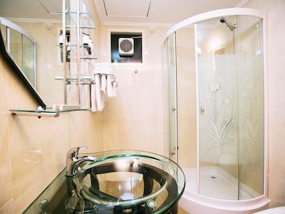 الگانس کسل هتل