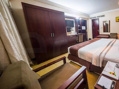 الگانس کسل هتل