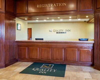 کوالیتی این نیر هامپتون کلیسوم