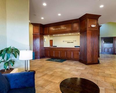 کوالیتی این نیر هامپتون کلیسوم