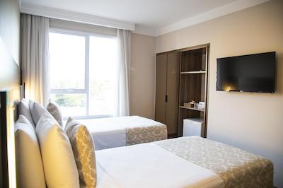 رامادا هتل امریکانا