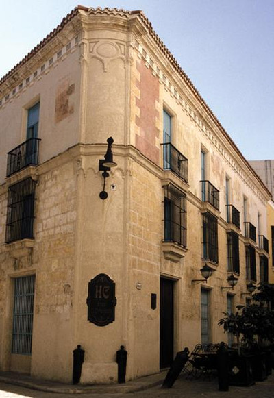 هتل ال کمندادر