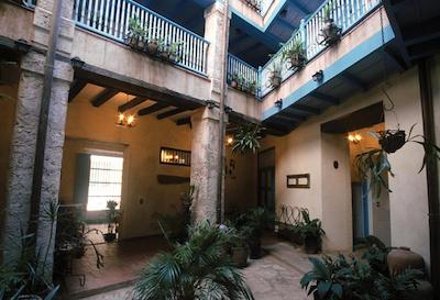 هتل ال کمندادر