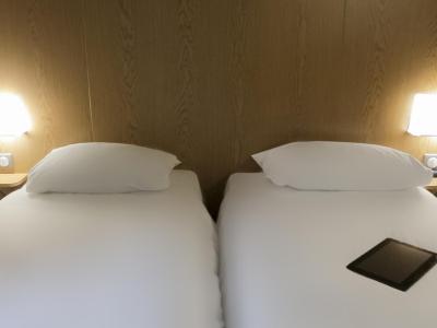 ب اند ب هتل پاریز پرت دز لیلاز