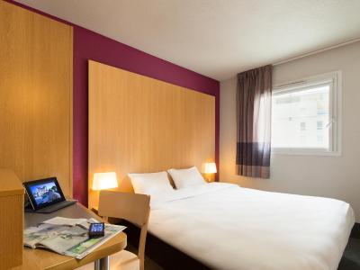 ب اند ب هتل پاریز پرت دز لیلاز