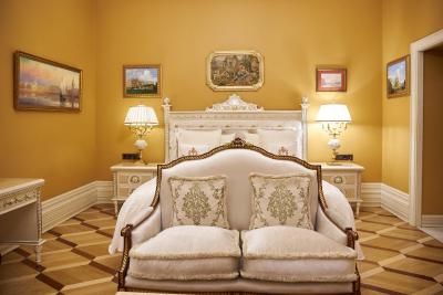 ترزینی پالاس هتل