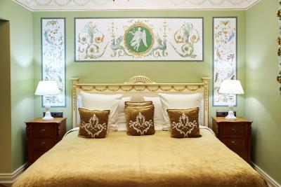 ترزینی پالاس هتل