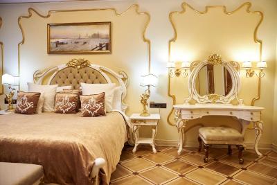 ترزینی پالاس هتل