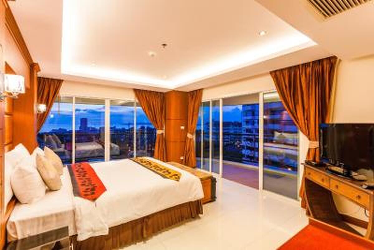Tara Court Hotel