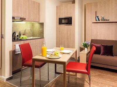 اپارتهتل اداجیو مسکو پاولتسکایا