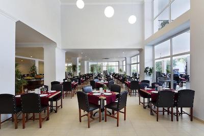 لاریسا بیچ کلوب ساید