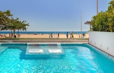 ره برن هتل اند اسپا