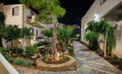 ایلیز مالیا اپارتمنتز