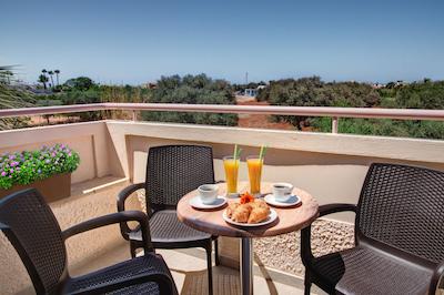 ایلیز مالیا اپارتمنتز