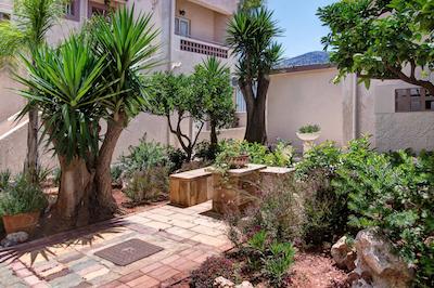 ایلیز مالیا اپارتمنتز